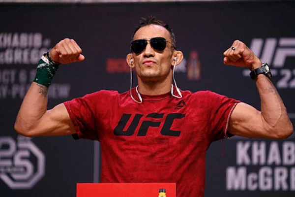 Фергюсон обратился к главе UFC из-за срыва боя